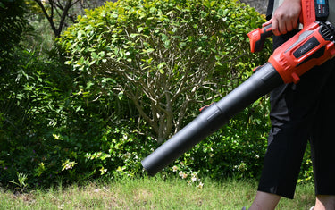 CFM vs MPH on Leaf Blowers: What’s the Difference?