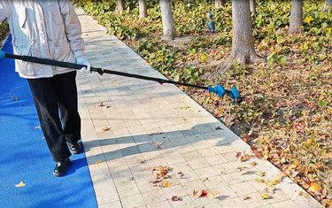 Hands-On Review: Multi-Function Long Pole Leaf Blower – 8.6ft Extendable & Dual Battery, Perfect for Indoor & Outdoor Cleaning